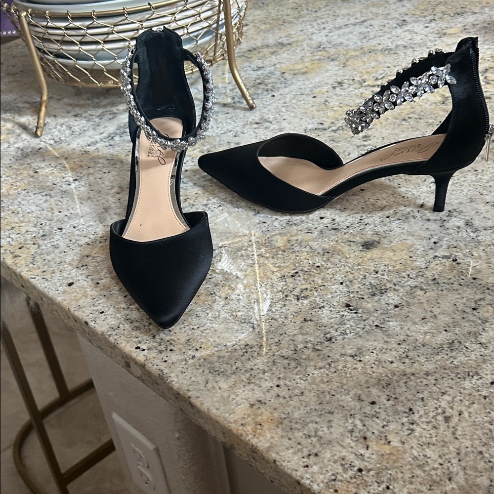 Jewel Badgley Mischka Black Heels with Silver Accents